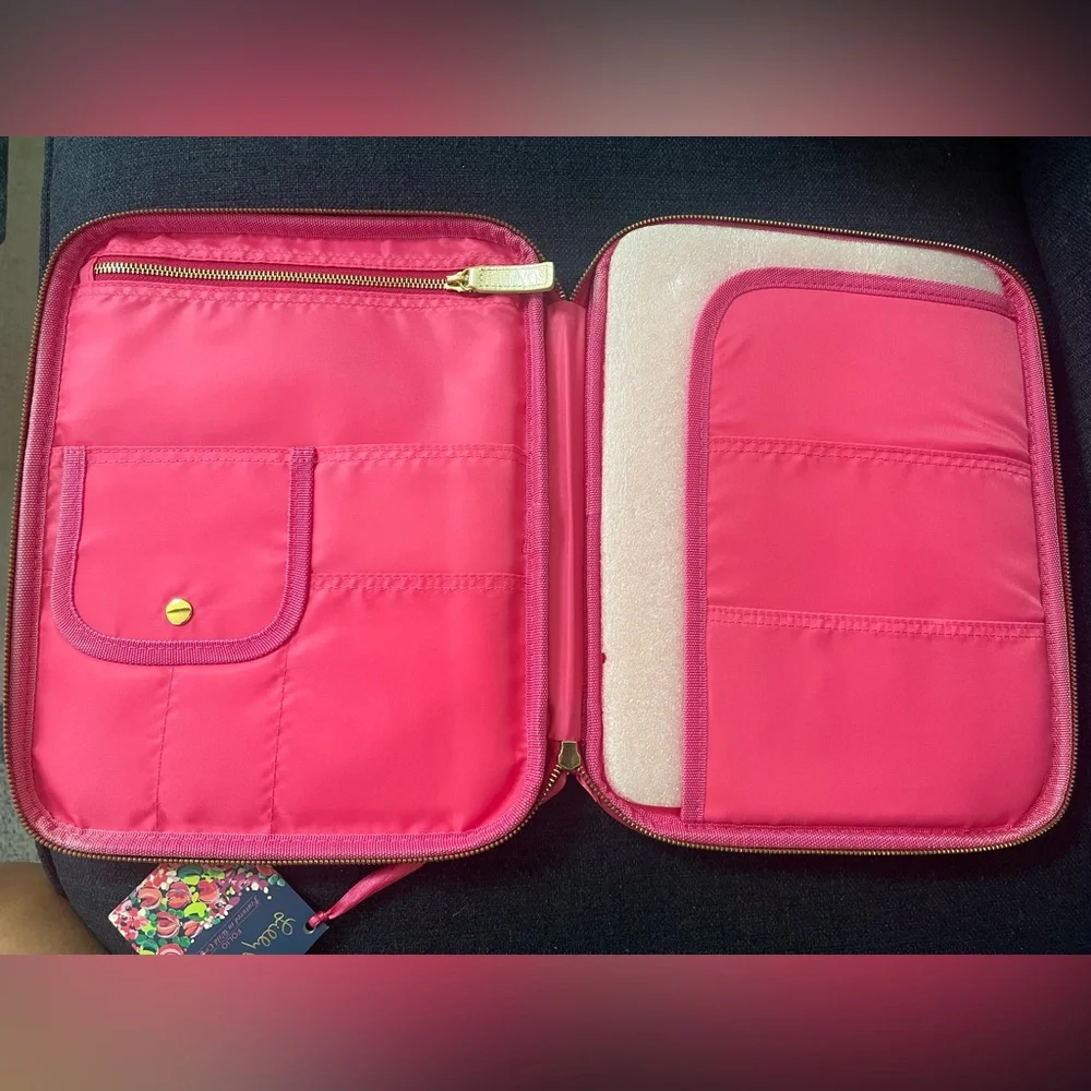 NWT Lilly Pulitzer zippered soft folio with pockets Wild Confetti